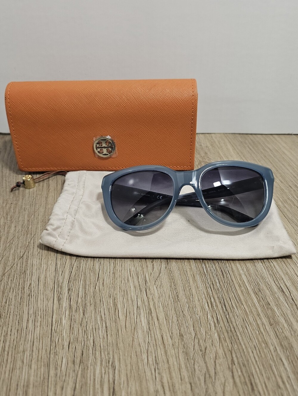 Tory Burch Blue Marble Polarized Sunglasses - Fountain Blue - Like New (Perfect)